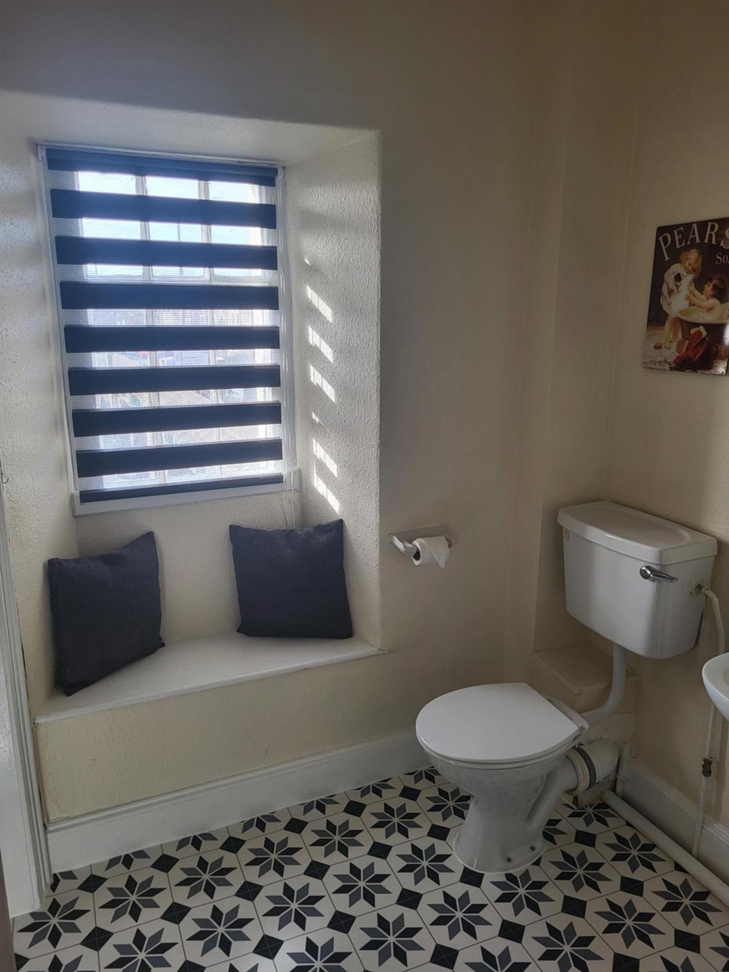 לנקסטר Station Guesthouse - Key Pad Entry חדר תמונה